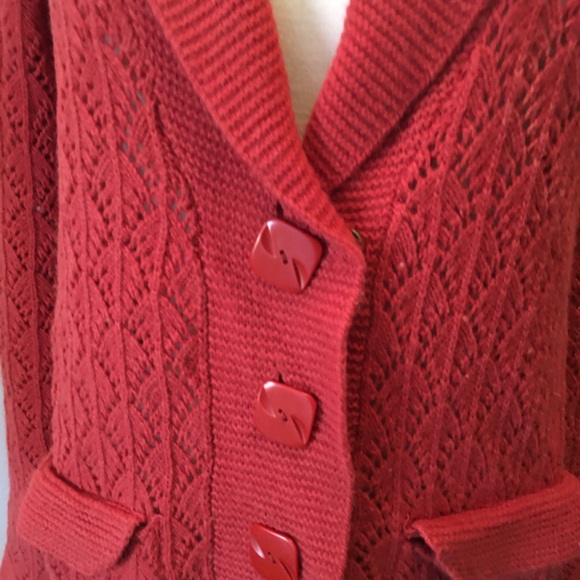 Sparrow Sweater in deep red - Picture 2 of 8